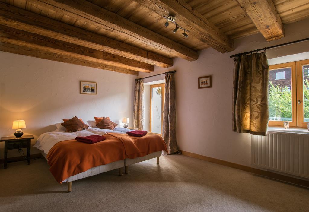 Abondance La Ferme Du Chateau מראה חיצוני תמונה